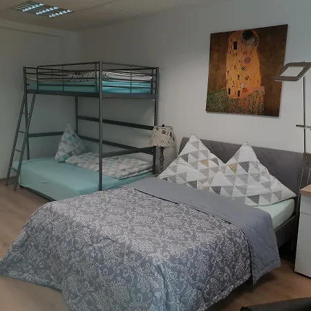 Studio Leopoldstreet Apartment Düsseldorf