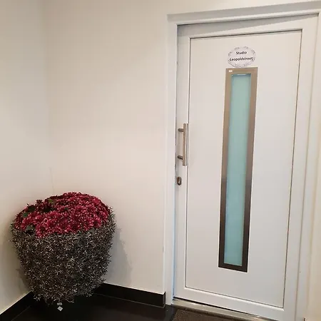 Studio Leopoldstreet Apartment